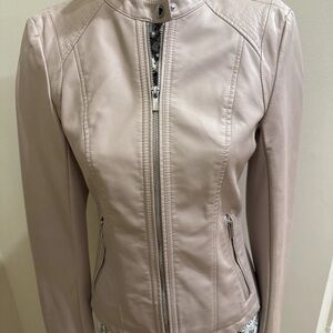 BNWT Guess Women’s Faux Leather Moto Jacket Light Pink sz Small. See photos